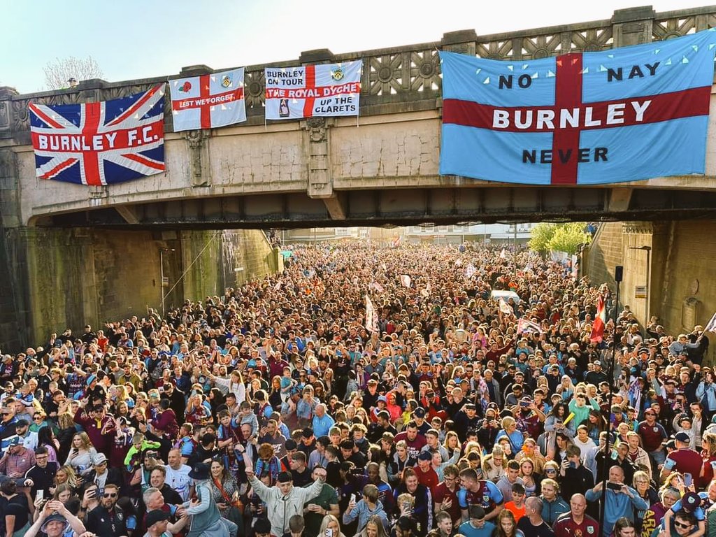 Attention!!!!!
Clarets Fans Championship Winners!!

To celebrate winning the championship League, we are offering loyal clarets fans £500.00 off our hot tubs range until May 31st.

Bring your Burnley season ticket to receive this exclusive discount!

#BurnleyFC