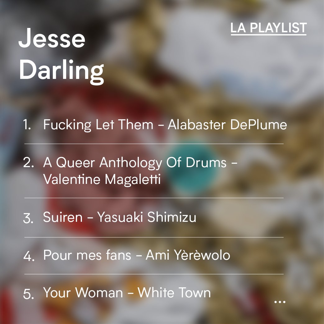 En ce dernier jour de l'exposition EXPOSÉ·ES, plongez dans l'univers musical de l'artiste Jessie Darling !

🎧 Écouter la playlist : palaisdetokyo.com/ressource/la-p…