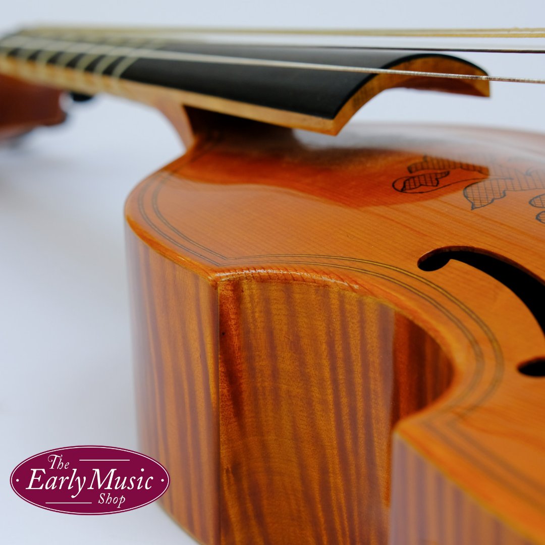 earlymusicshop's tweet photo. The @lumistrings Treble #Viol after Henry Jaye is made from high quality wood and combines excellent craftsmanship with a full, sweet, rounded sound and a beautiful appearance. It’s a stunning instrument
https://t.co/G12OZ1NahF
#EarlyMusicShop #EarlyInstruments #LuMiStrings https://t.co/hVf2gbrU4p
