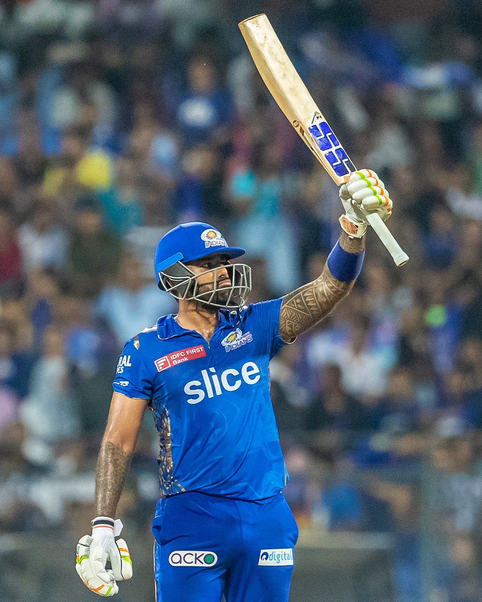 MurohitM's tweet photo. SKY @surya_14kumar you man crazy 💫💫💫💫

#MIvGT 
#IPL2O23 https://t.co/gJRusevxTJ