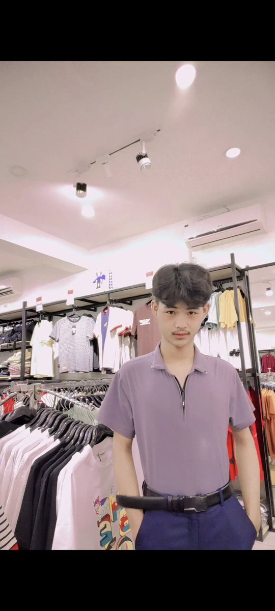 SomDach19's tweet photo. សេះបងធំមានតែខ្ញុំដែលហ៊ានជិះ https://t.co/0QB88Jfcl7