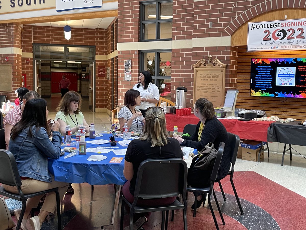 Mrs. Bechdel tweet media