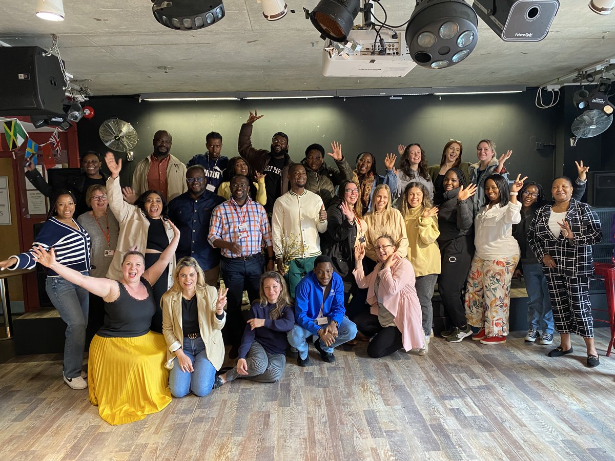 BedsSU's tweet photo. So proud of our @uniofbeds  Nursing students on #InternationalNursesDay Thank you all and enjoy your day 💜🤜🤛 #bedssu https://t.co/e6tDiDu8t2