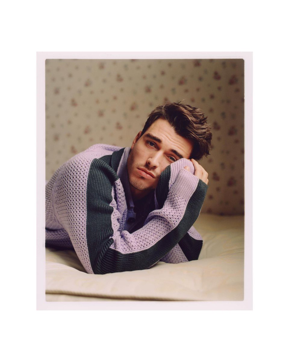 CoreyMylchDaily's tweet photo. 📸 | Corey for Behind The Blinds Magazine #coreymylchreest #QueenCharlotte https://t.co/C5xDeNPm8F
