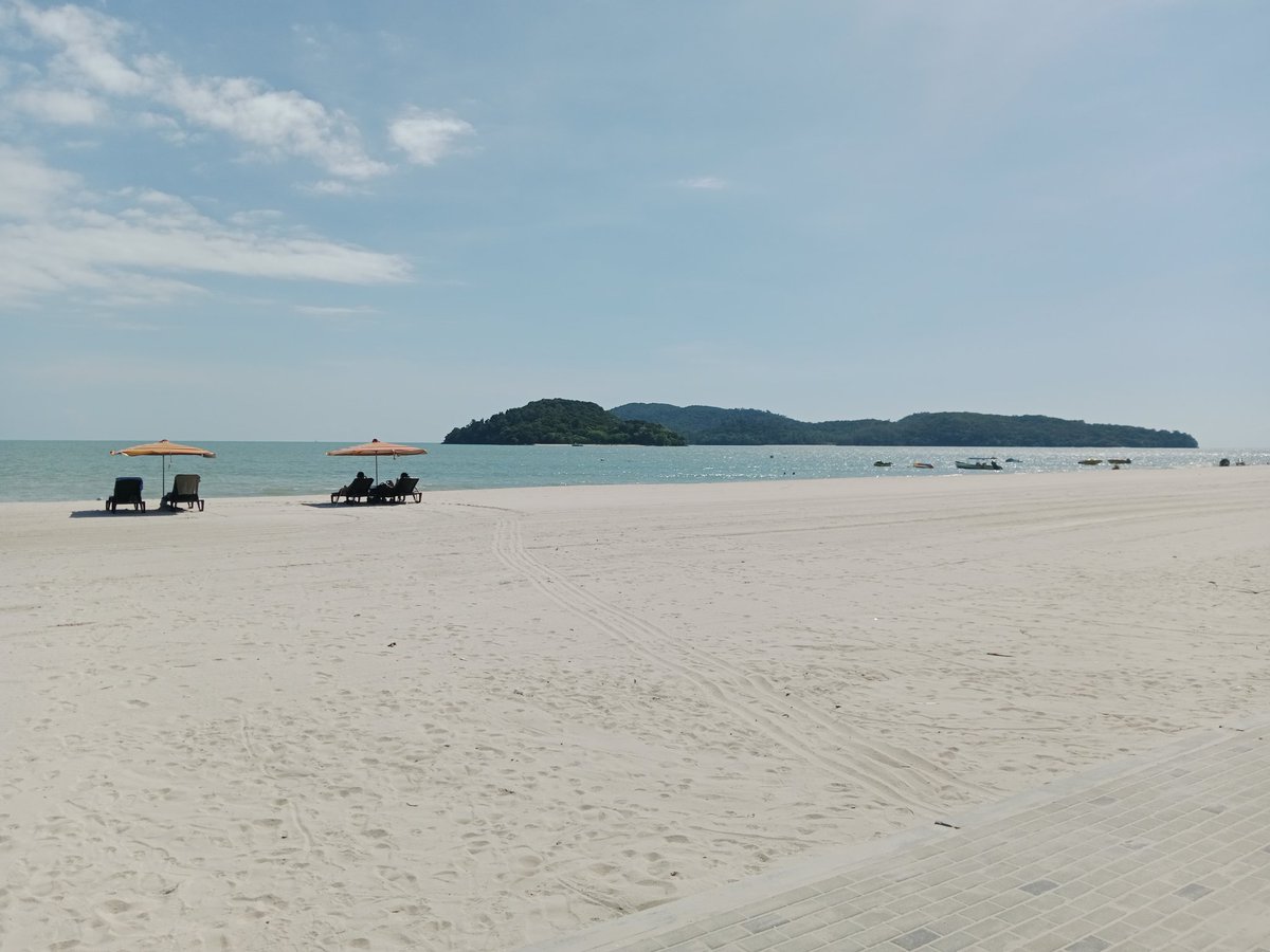 Andy McLean tweet media