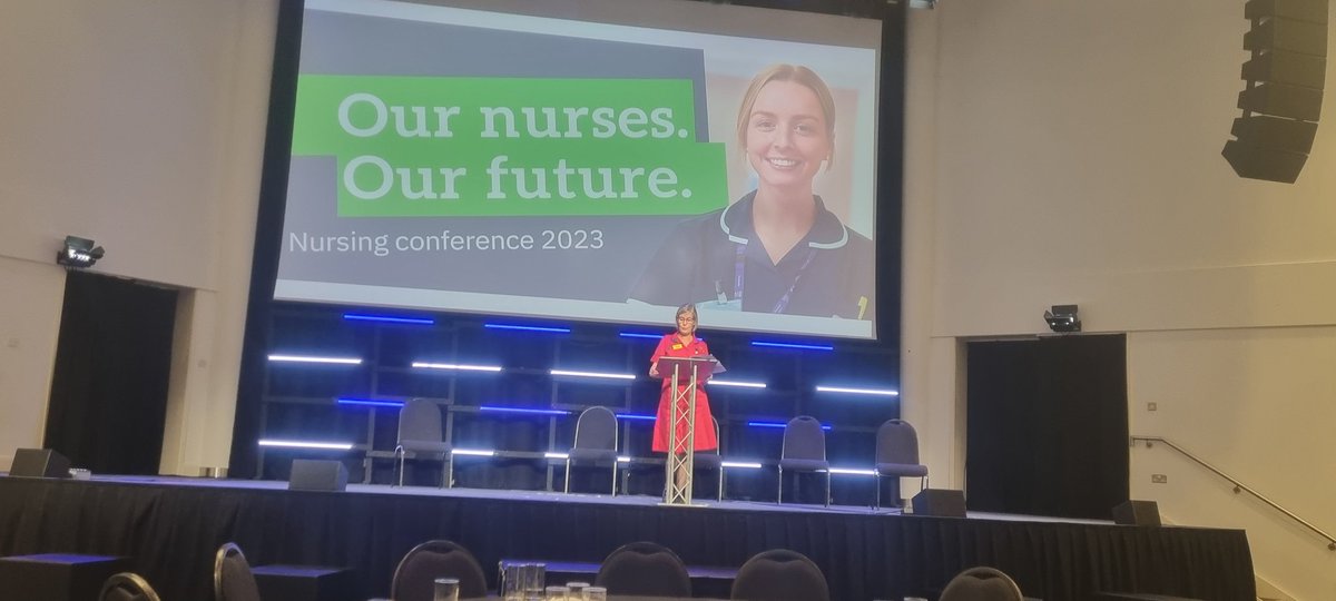 TeresaPower3's tweet photo. What an amazing day with #solentnhstrust celebrating #Internationalnursesday #SolentNurses Suberb speakers @PaulineJeffrey5 @PaulaMc007 @HIOW_CNO @AAsaanderson @JacquiWilko1 and many others. A huge thank you to those you worked hard to arrange it #Proudtobeanurse β€οΈ https://t.co/rpjICI5Q1v