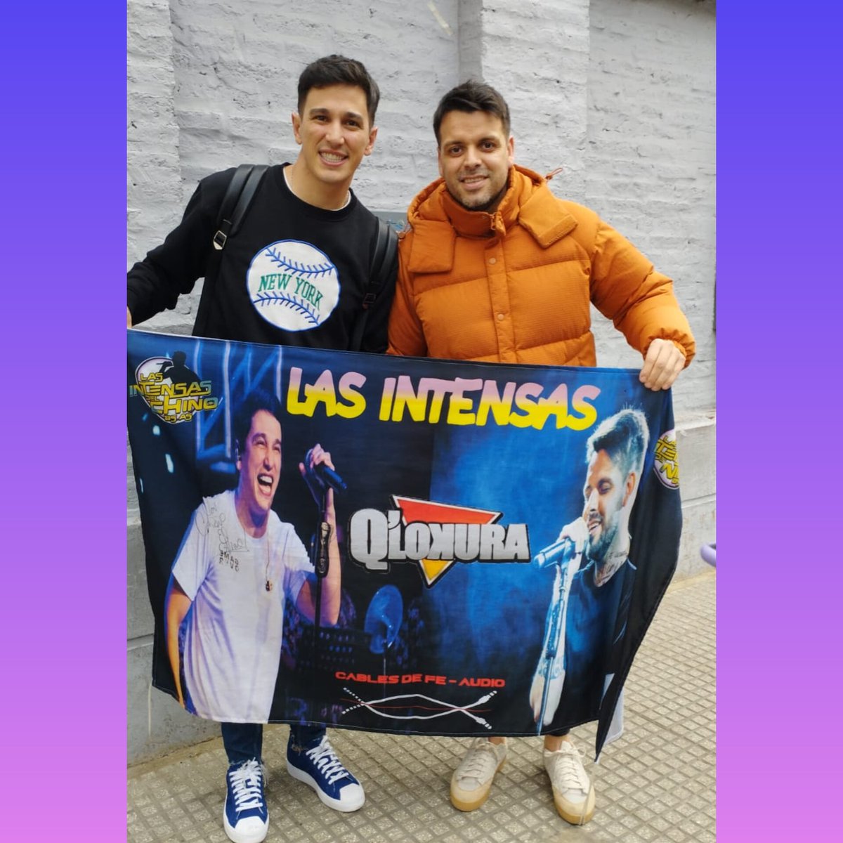 lasintensaas's tweet photo. Porque vale la pena darte y darte #amor aunque te encuentres lejos 🎶 

Los amamos #intensamente 

Gracias por el amor y la paciencia  jajajja https://t.co/7JzHFWWr2Y