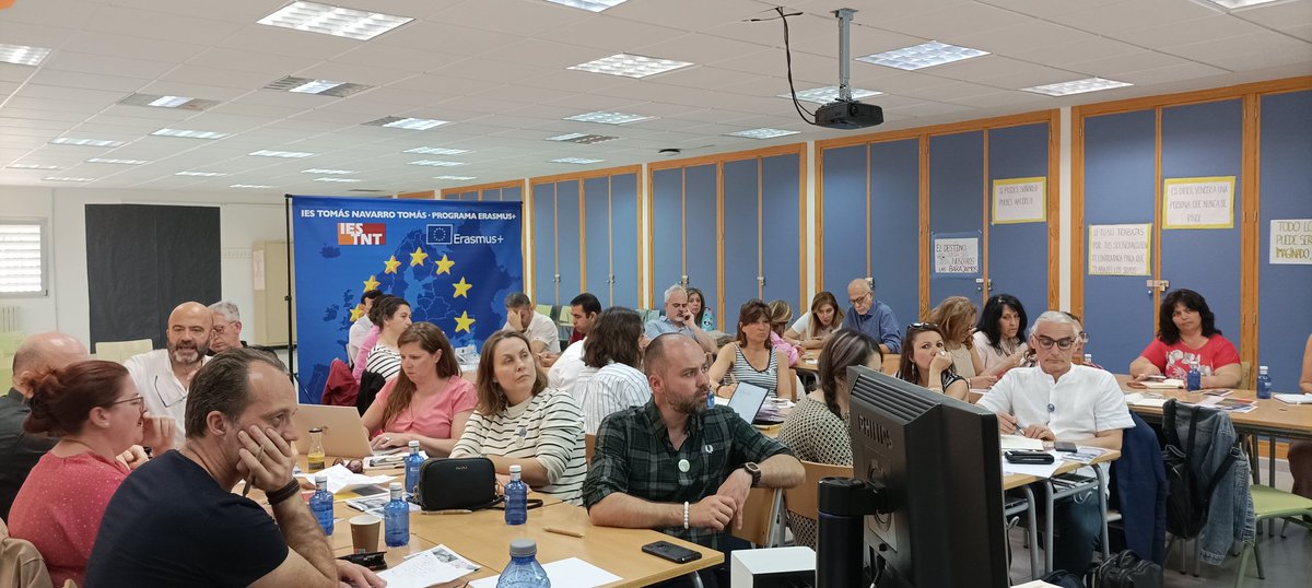 IES T.N.T. tweet media