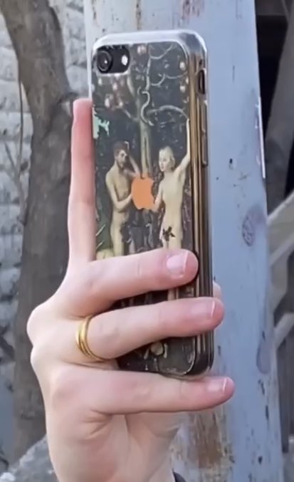 Was sagt die #theobubble zu dieser Handyhülle?