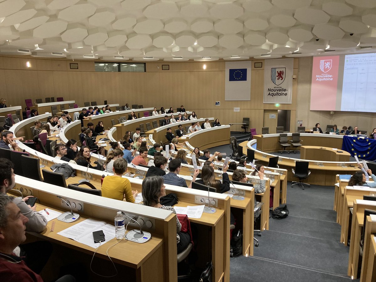[#JMEurope en <a href="/NvelleAquitaine/">Nouvelle-Aquitaine</a> 🦋 - Simulation]
Les #lyceens ont fait le choix de ne pas valider le texte ! Quelle surprise !