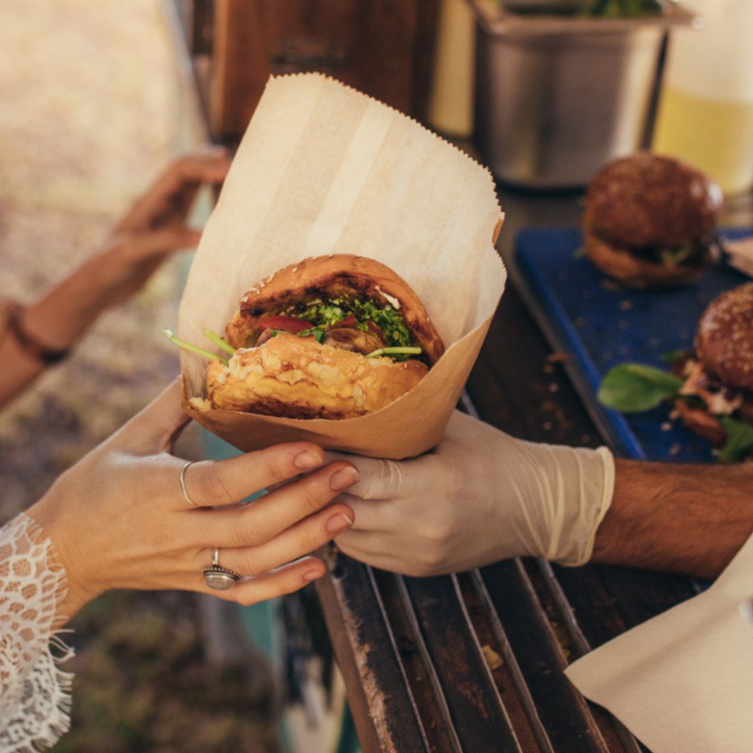 We can taste the summer already! We always look forward to it, all those informal events and great outdoor venues. It’s also when we get to showcase our summer BBQ menus. Start planning yours here:  ow.ly/OubI50NQX2r 🥂😎
