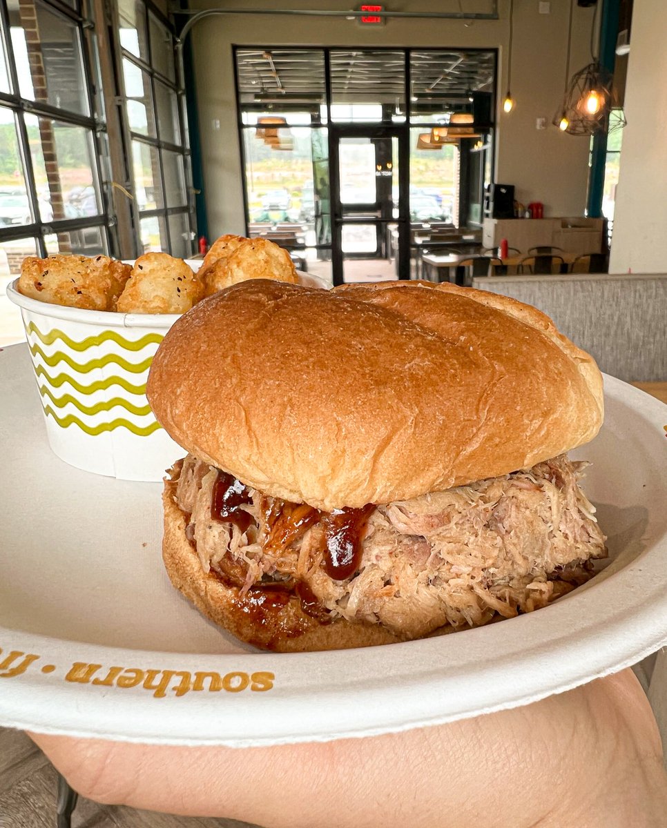 Showmars's tweet image. We're bringing some Southern hospitality to your table with our BBQ Sandwich + Tots combo!

IYKYK🔥 Drop a 🤘 if you're getting one of these bad boys this month!

#showmars #bbqsandwich #nationalbbqmonth
