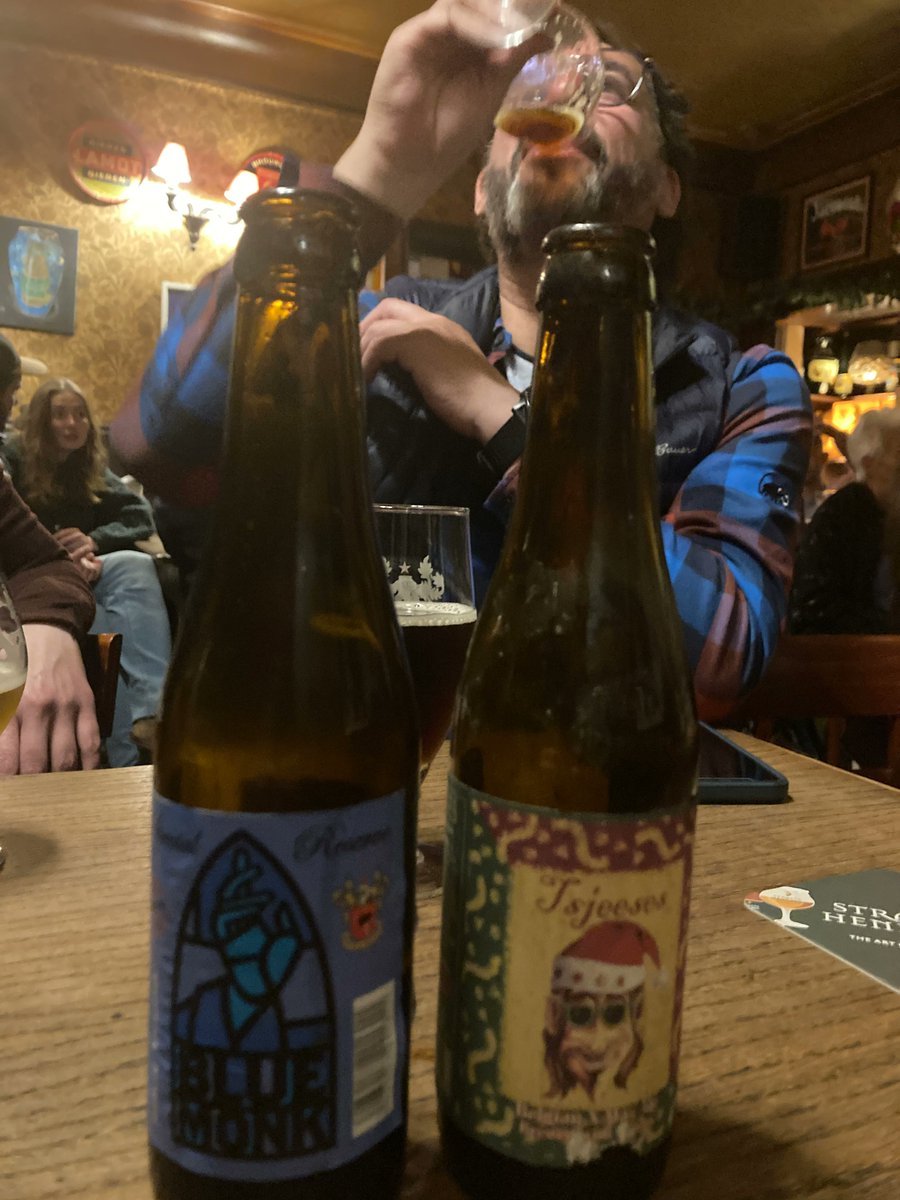beerandbiketour's tweet photo. Brugge - So many things can be said about Brugge. Unesco World Heratige, beautful parks and windmills, fine art, amazing beer bars and breweries, 500 year old pubs, one of Bob's favorite bike stores.  We visit Brugge on our Flanders Classic and Beer, Bikes and Boats tours. https://t.co/v8TxbxUDJS