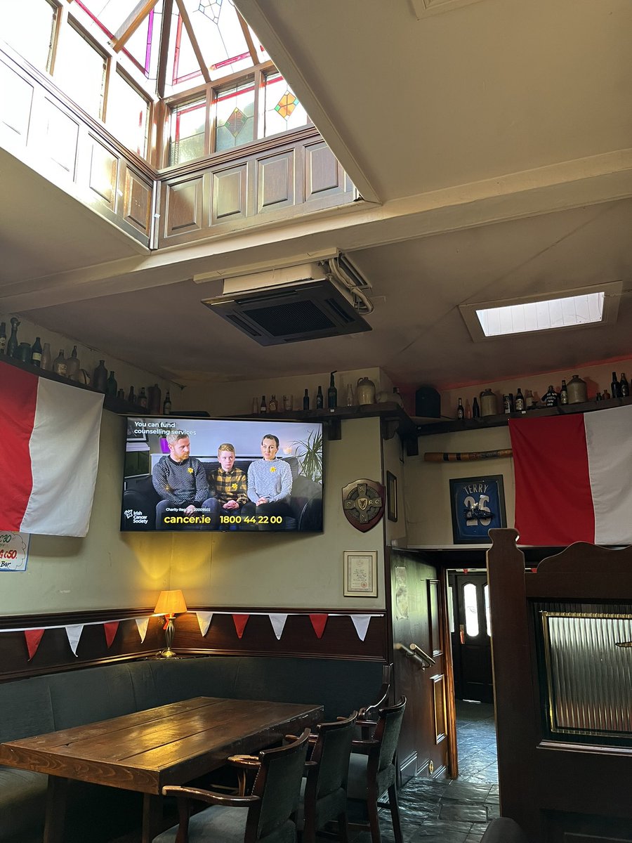 Foley’s Bar tweet media