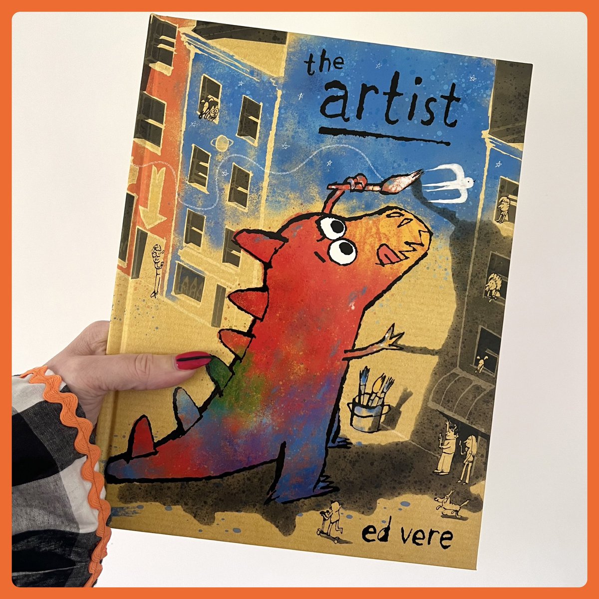 mrs_darl's tweet photo. 🎨 Giveaway Time! 🎨 

The Artist is a book that every classroom and library needs. The words and illustrations are just perfect!

I have one very special copy to give away, signed and doodled in by its amazing creator @ed_vere 

To be in with a chance of winning, simply like, retweet & follow and a winner will be chosen at random 8pm 15/5 

🎨 Good Luck! 🎨
