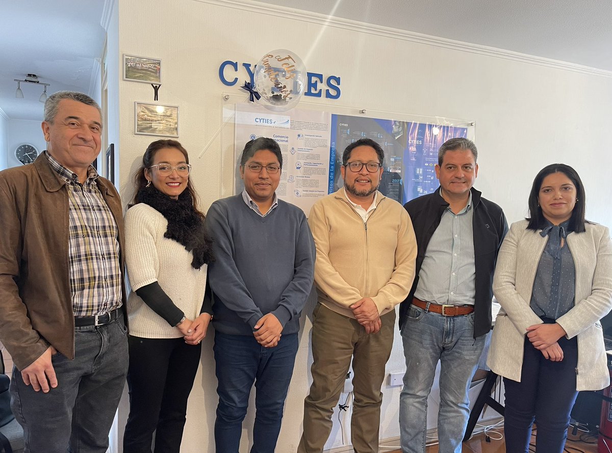 Cyties's tweet photo. Hoy sostuvimos una reunión de vinculación y coordinación con el equipo del @BordeCostero_ra en torno a las iniciativas que desarrolla CYTIES, destacando el #PLADECO de #Tocopilla y el Plan Regulador Comunal de #Mejillones , ambas comunas claves para la ejecución del PTI ✅. https://t.co/RoFHky0sQ6