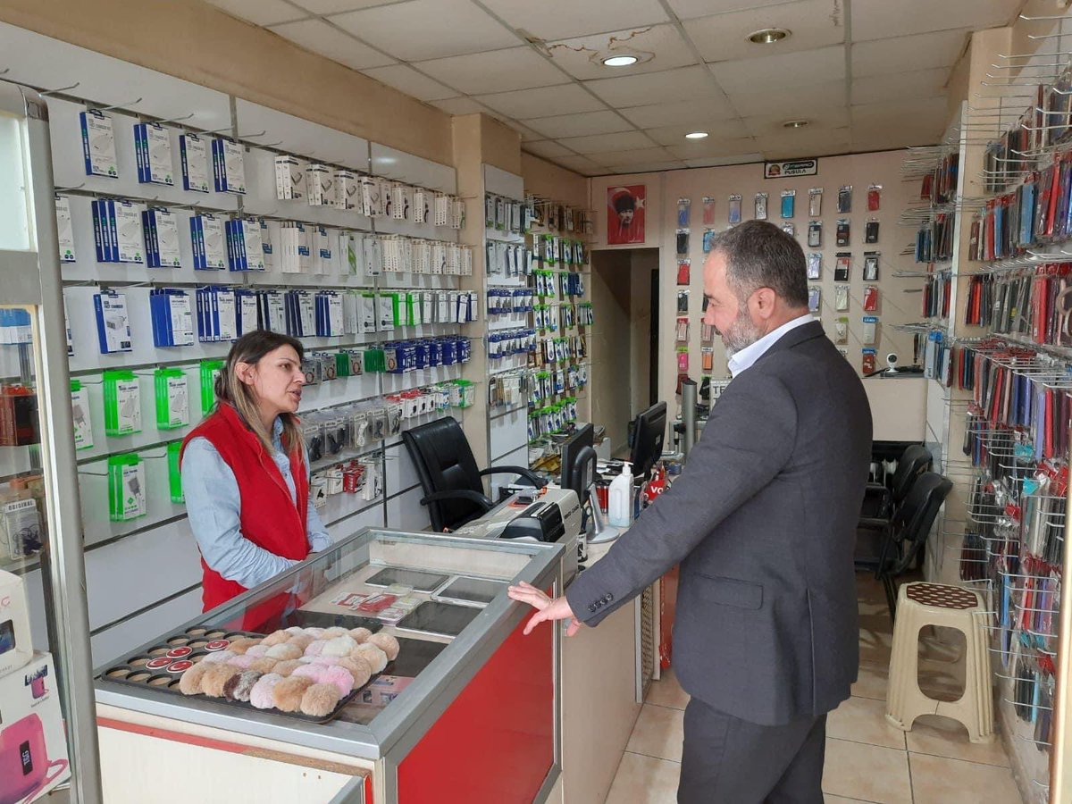 Ademdizer1's tweet photo. 📍Merkez

Esnaf ziyaretleri kapsamında Orhangazi caddesi esnafımıza hayırlı ve bol kazançlar diledik.
Tüm esnafımıza güleryüzü ve misafirperverlikleri için teşekkür ederiz.

#TürkiyeYüzyılı'nı esnafımızla birlikte inşa edeceğiz
#AkParti
#BizBüyükBirAileyiz
#DoğruAdımlaYolaDevam https://t.co/867X01tLSJ