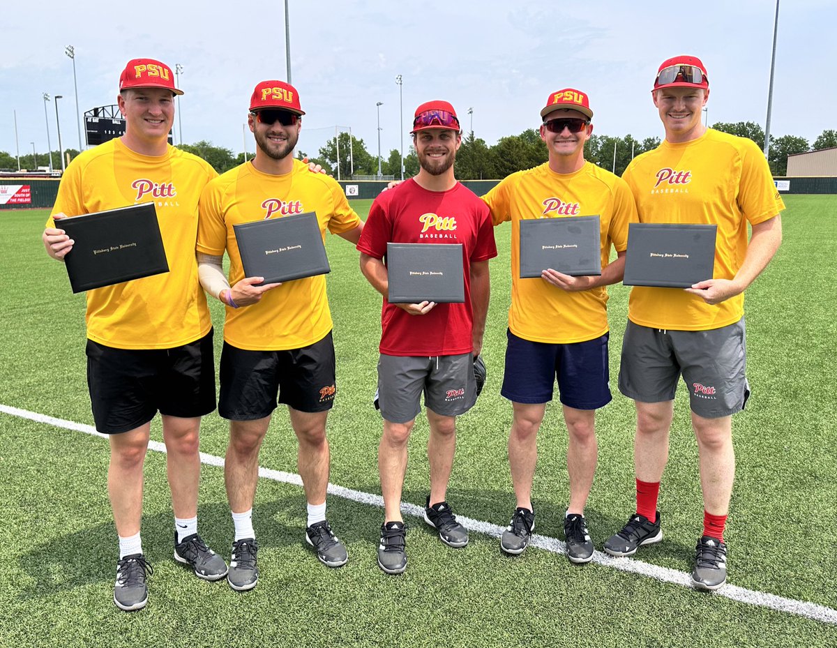 GorillasBSB's tweet image. Congrats to our Graduating Gorillas! We had a mini-graduation before we left to honor their hard work in the classroom.