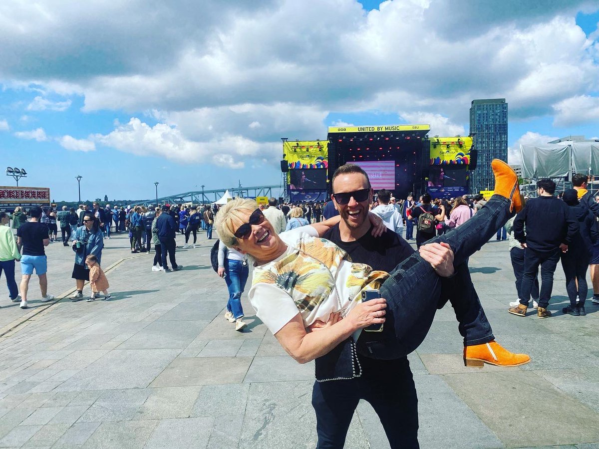 Daniel Whiston (@thedanwhiston) on Twitter photo Flying visit to see the one and only @thecherylbaker and co <a href="/eurovision/">Eurovision Song Contest</a>!😍 #happydays #eurovision Flying visit to see the one and only @thecherylbaker and co <a href="/eurovision/">Eurovision Song Contest</a>!😍 #happydays #eurovision