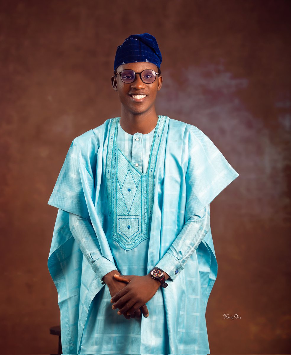 My name is Olamide Uriel and I have been helped by God.❤️✨