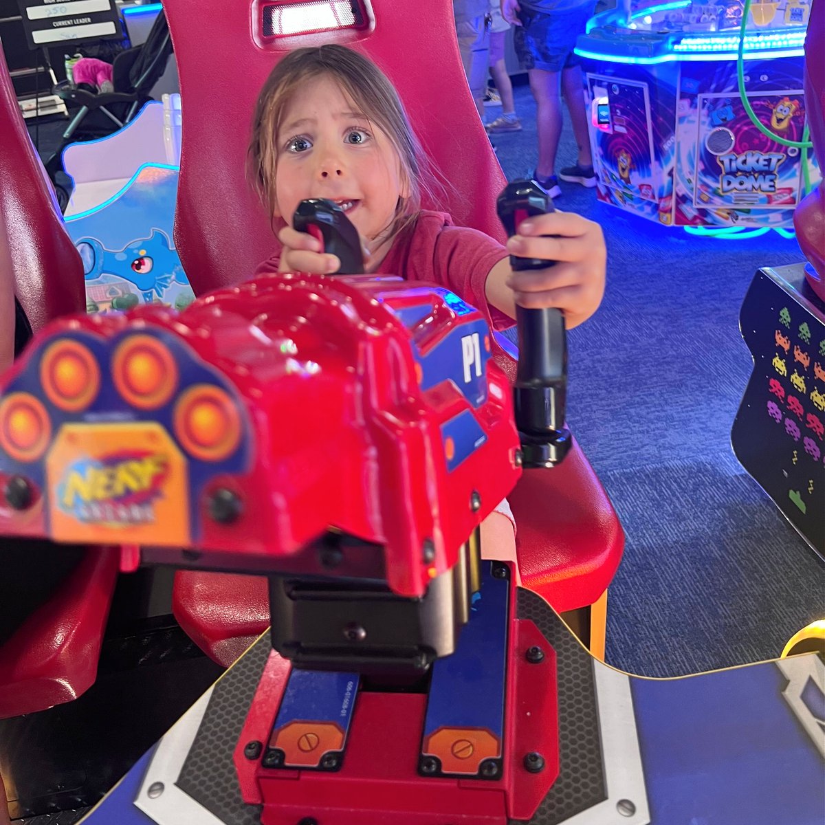 rawthrills's tweet photo. When you just want to play Nerf Arcade, but your mom won't stop taking pictures. 💥 🤩 💥 #NERFORNOTHIN #NerfArcade #RawThrills https://t.co/JWGCs0ueAz