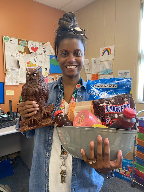 forestcityelem's tweet photo. Owl of the Week: Mrs. Erika Scott!! This is her first year at Forest City, yet she has done so much for the third grade team, sharing her wealth of knowledge. She is also dedicated to encouraging her students to thrive at their best. Erika is a great asset for our school. Hoot! https://t.co/ggnqeRZaTX