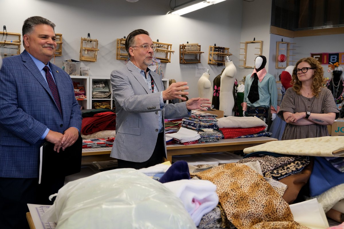WisPrivColleges's tweet photo. Recent travels to @WisPrivColleges took President Eric W. Fulcomer, center group photo, to @MIAD_edu, where he received a tour of the textiles lab and met with MIAD President Jeffrey Morin, left group photo, and other MIAD leadership. #WAICU #MIAD https://t.co/cc3dav5TRe