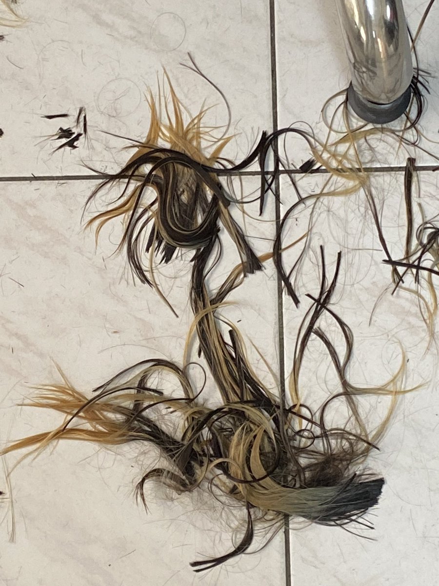 bb rezo saclar bu bi daha asla ensemi boyamıcam tweetidir.