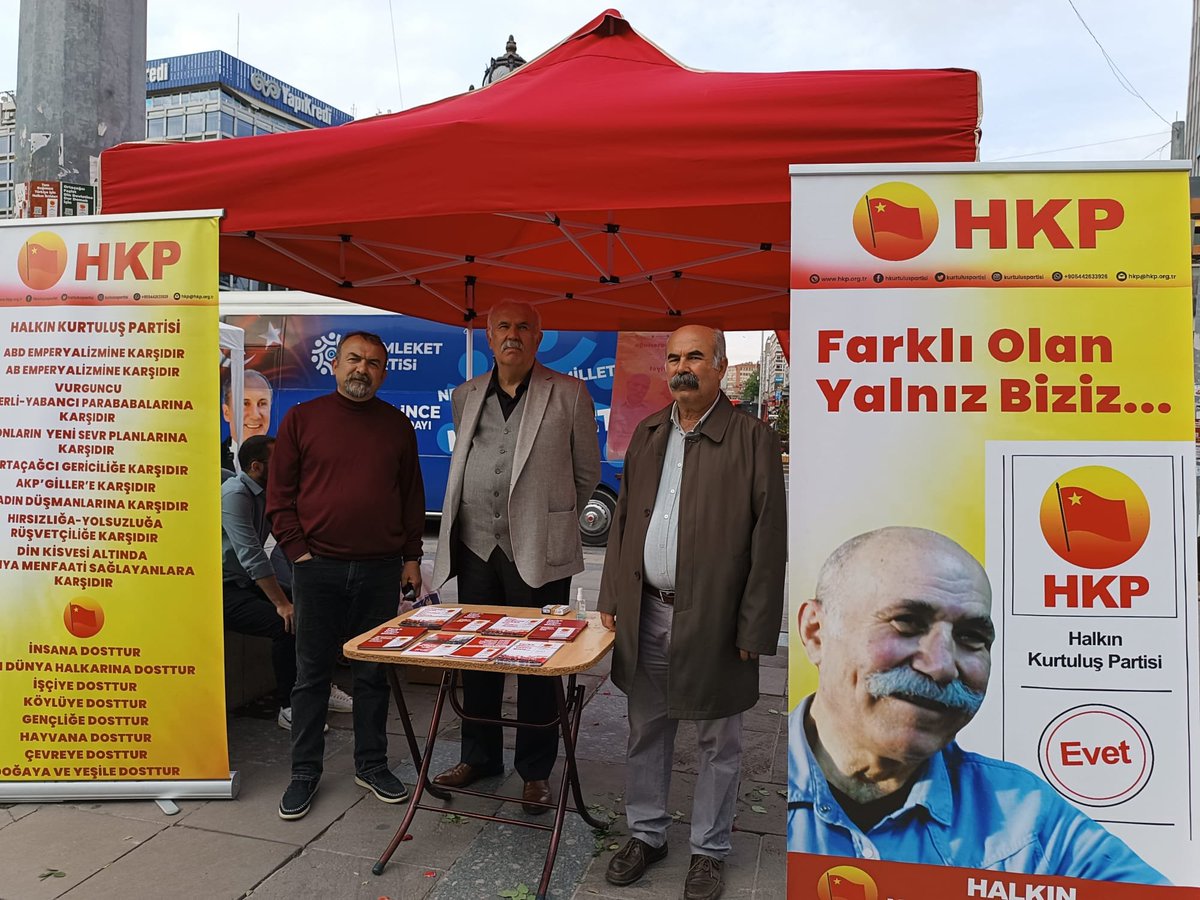 kurtuluspartisi's tweet photo. 📍Ankara
Seçim çalışmalarımız hız kesmeden sürüyor. Ankara Kızılay'da stant açtık ve bildiri dağıtımı gerçekleştirdik.
14 Mayıs'ta oylar HKP'ye!
#HKPyeOyVer
#FarklıOlanYalnızBiziz https://t.co/IiI11e5Xtg
