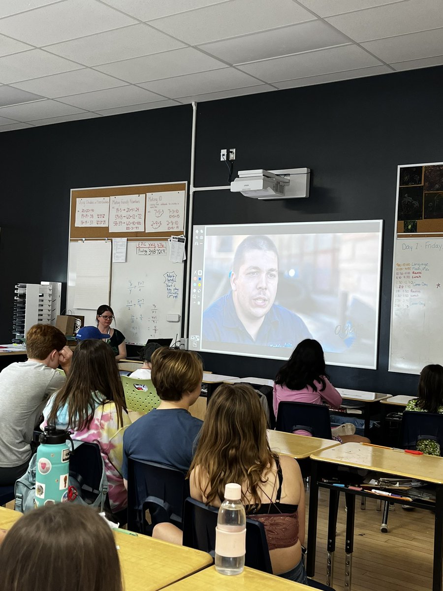 QueenMaryPS's tweet photo. Career Day at QM! 
Architect, pilot, geo-technical engineer, doctor, educator, skilled trades, air traffic controller, paramedic, vet and musician!!
Thanks to all presenters and Ms Shaw for organizing this information session! #wearekpr #kprschools #careerday https://t.co/GhV5n5baPk