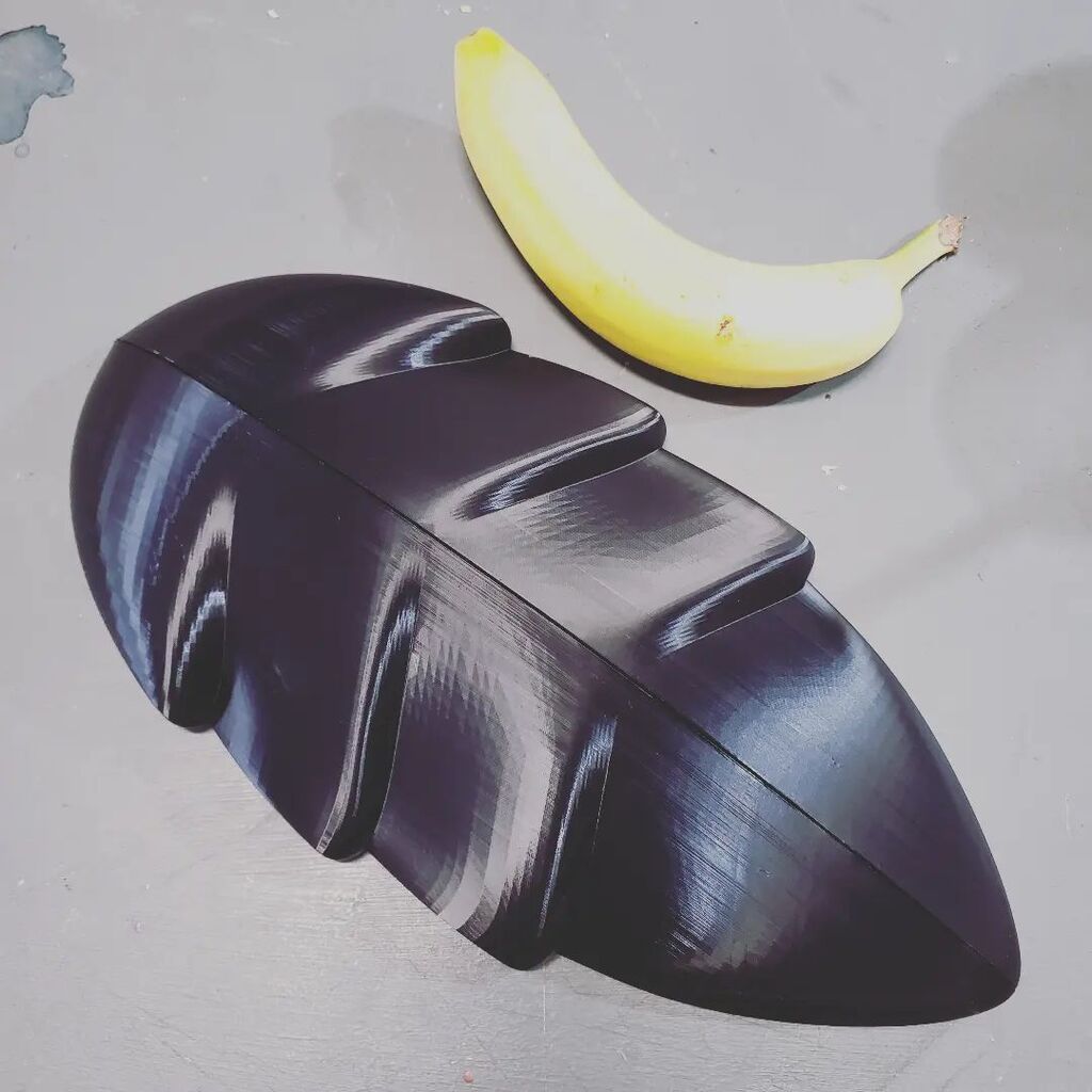 lightning_lace's tweet photo. New pieces, fresh off of the printer! This is the first piece of my big build for Gen Con. Any guesses as to what these might become?? 🤔 https://t.co/4YbBUxz2lG https://t.co/YyyyiniNvX