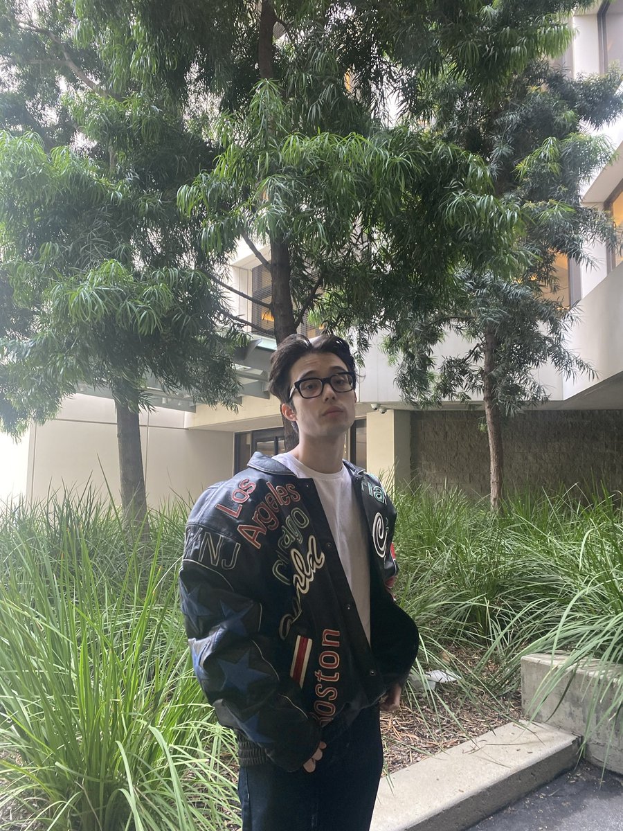 Thanks for listening to the new song. Best advice is to take pictures in front of credit unions to promote said song. laprete.lnk.to/gowrong