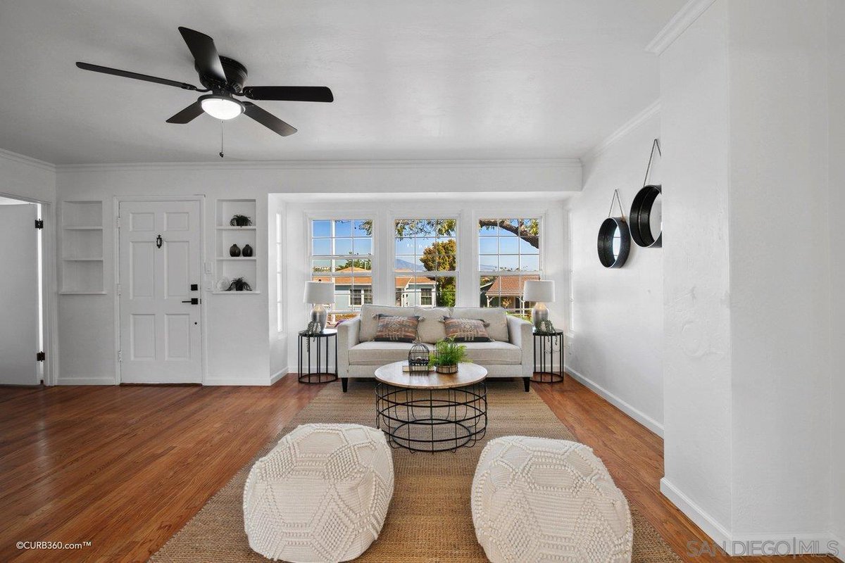 Welcome to this newly renovated home in the highly sought after neighborhood in Rolando Village! This home features multiple entrances for potential ADU possibilities! Excellent floor plan with 2 bedrooms/1 bath upstairs and 2 bedrooms/1 bath downstairs.

buff.ly/3nKIvZD