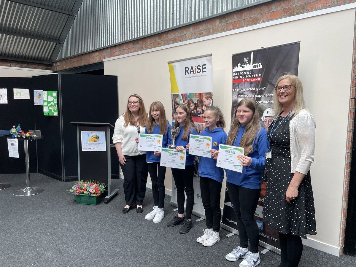 mideduteam's tweet photo. A wonderful afternoon @NatMiningMuseum with our engineers from the Newbattle ASG primary schools. Some amazing models and a very exciting project with @Midlothian_STEM. #qualityexperiences #engineersofthefuture #Raise #proud https://t.co/H8PgBkZySj