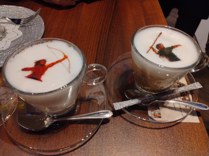 カフェラテに砂糖入れたらビムたそ消えたんだが