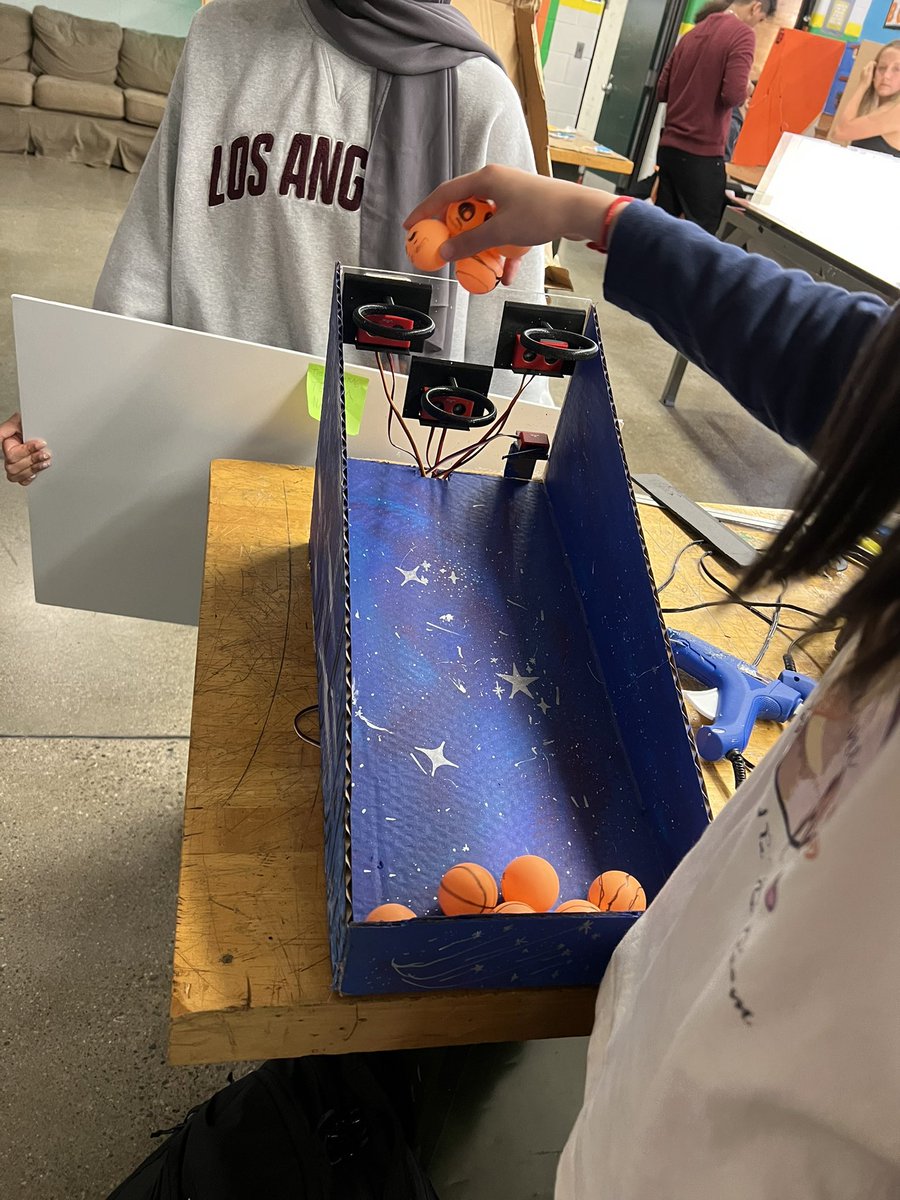 TPachera's tweet photo. Huron high school PLTW Engineering students prepping for the Engineering Expo at Huron high school next Wednesday, 5/17 in the Cafeteria. Open house from 6 to 7 PM in the cafeteria. @A2schools https://t.co/WJXKouqqiw