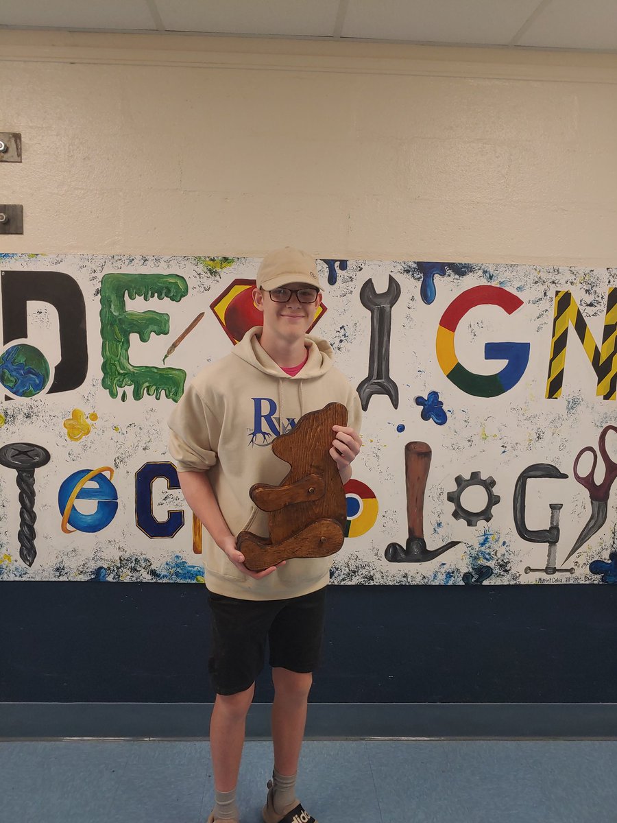 Every year for the past 17 years (5 here in Collingswood) Mr. Rozzelle celebrates Mother's Day by having his students construct projects for their mom. Here are some....