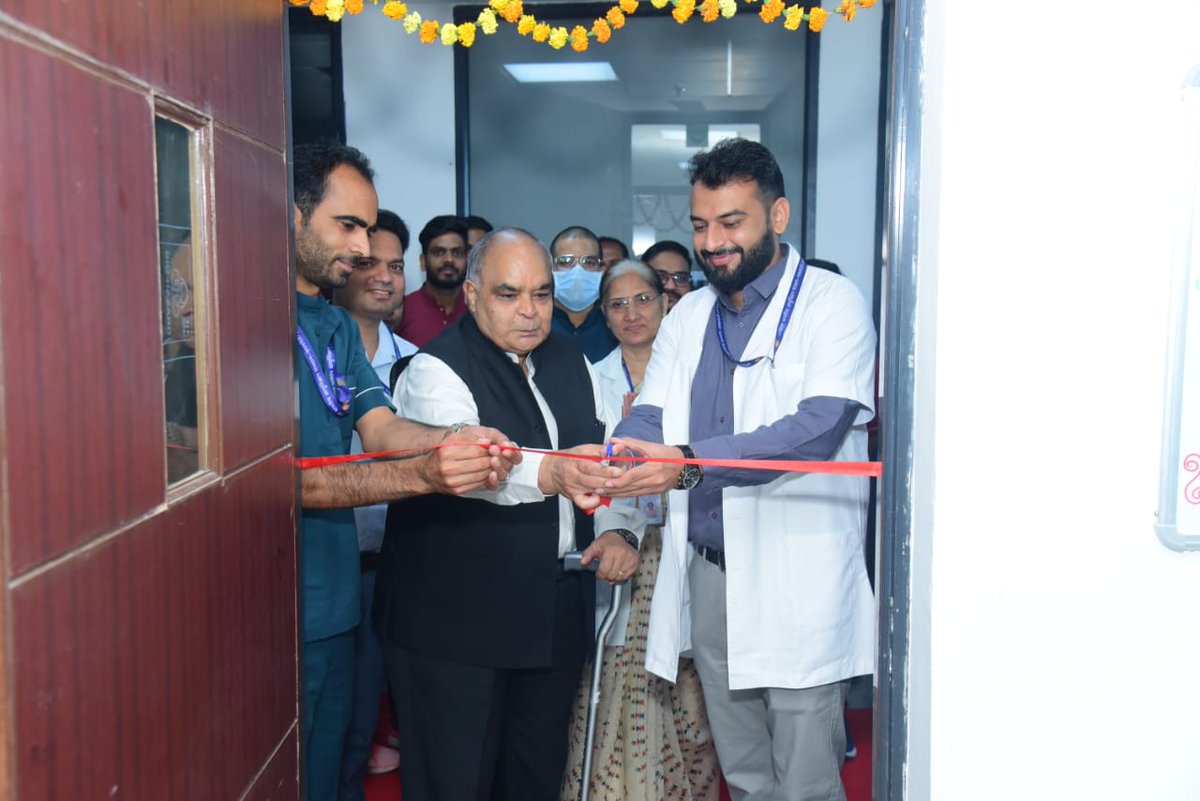 aiims_rbl's tweet photo. International Nurses' Day was celebrated in @aiims_rbl on 12th May 2023 on the Birth Anniversary of Florence Nightingale &amp; the was "Our Nurses. Our Future." The activities organized were Inauguration of Nursing Service Office, Blood donation camp, sports, walkathon &amp; many more. https://t.co/JhnX4uYvAy