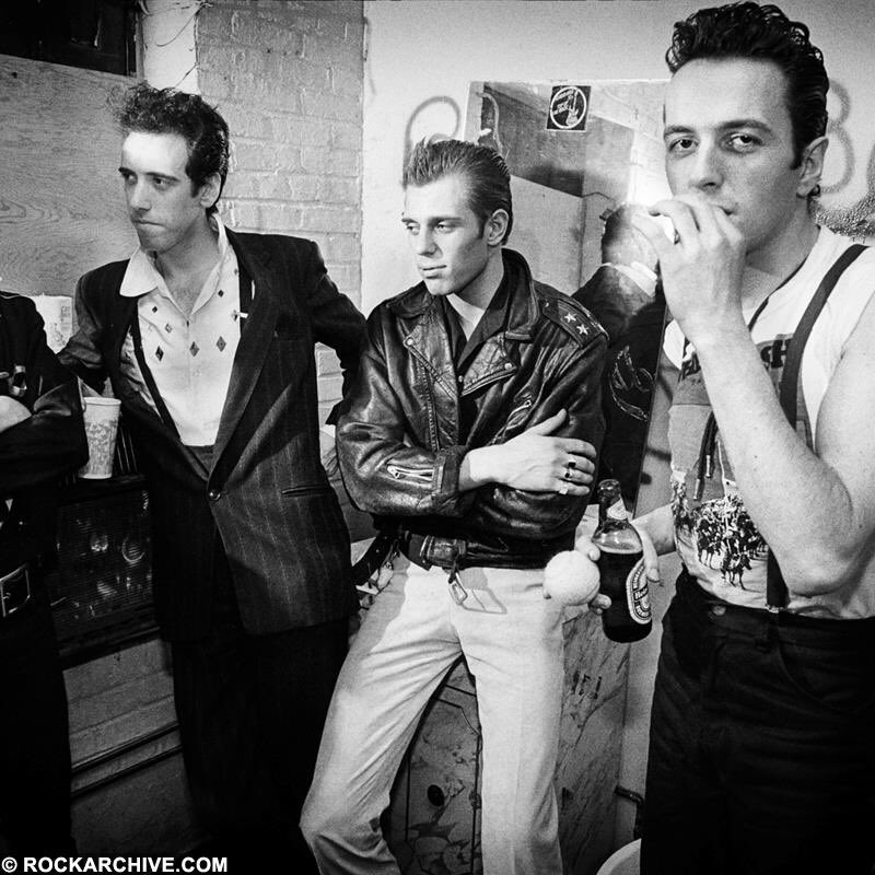 fuzzbucket🤬🇺🇦🌻 on Twitter "Have a great weekend everyone..but go easy