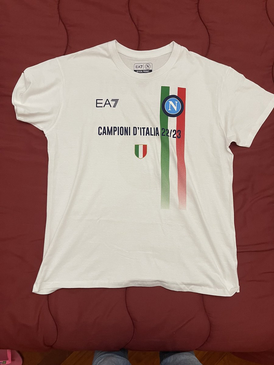 domyf96's tweet photo. Ora posso dire che sono il piΓΉ felice del mondo. Completata la collezione ππ #ForzaNapoliSempre #FaceGame #Napoli #Napul3 https://t.co/ZahDDnnoUL