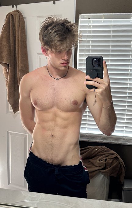 You can look respectfully https://t.co/Gw6l8SH4wh