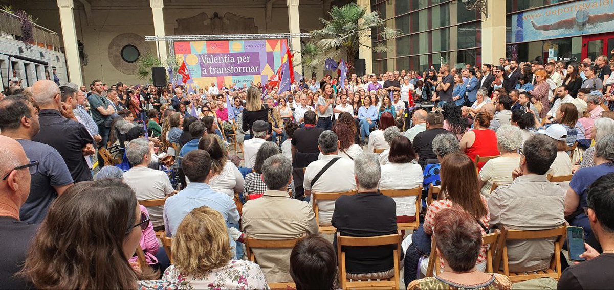 tomascasascm's tweet photo. Vaya ambientazo había esta tarde en el mitin de Unides Podem Esquerra Unida en Valencia. Muy ovacionadas Irene Montero e Ione Belarra por el público asistente. Hoy Podemos está más vivo que nunca y se viene un gran resultado en las urnas para Héctor Illueca el 28M. Sí se puede. https://t.co/Khenz5S8dt