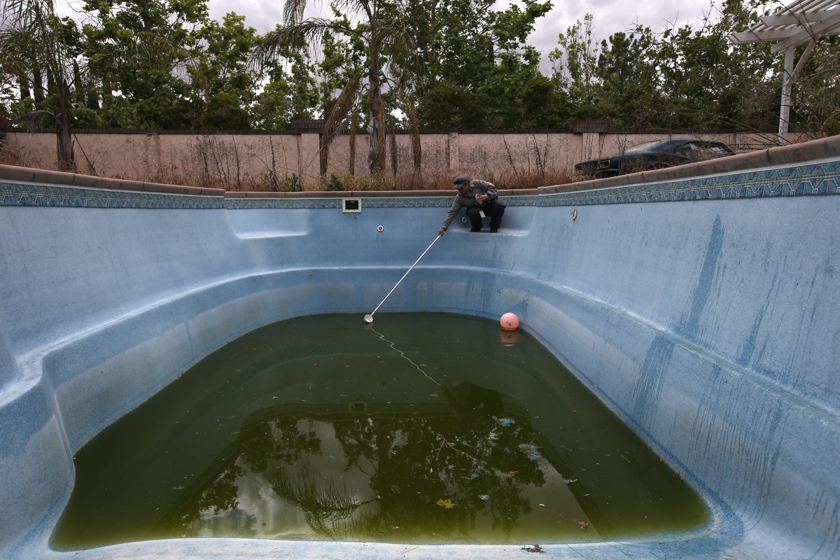 Kern Mosquito &amp; Vector Control employees are currently trying to access and treat green swimming pools within our district.  If you receive a note on your door that we are trying to contact you, please do not ignore the notice and schedule an appointment. #mosquito #Westnile