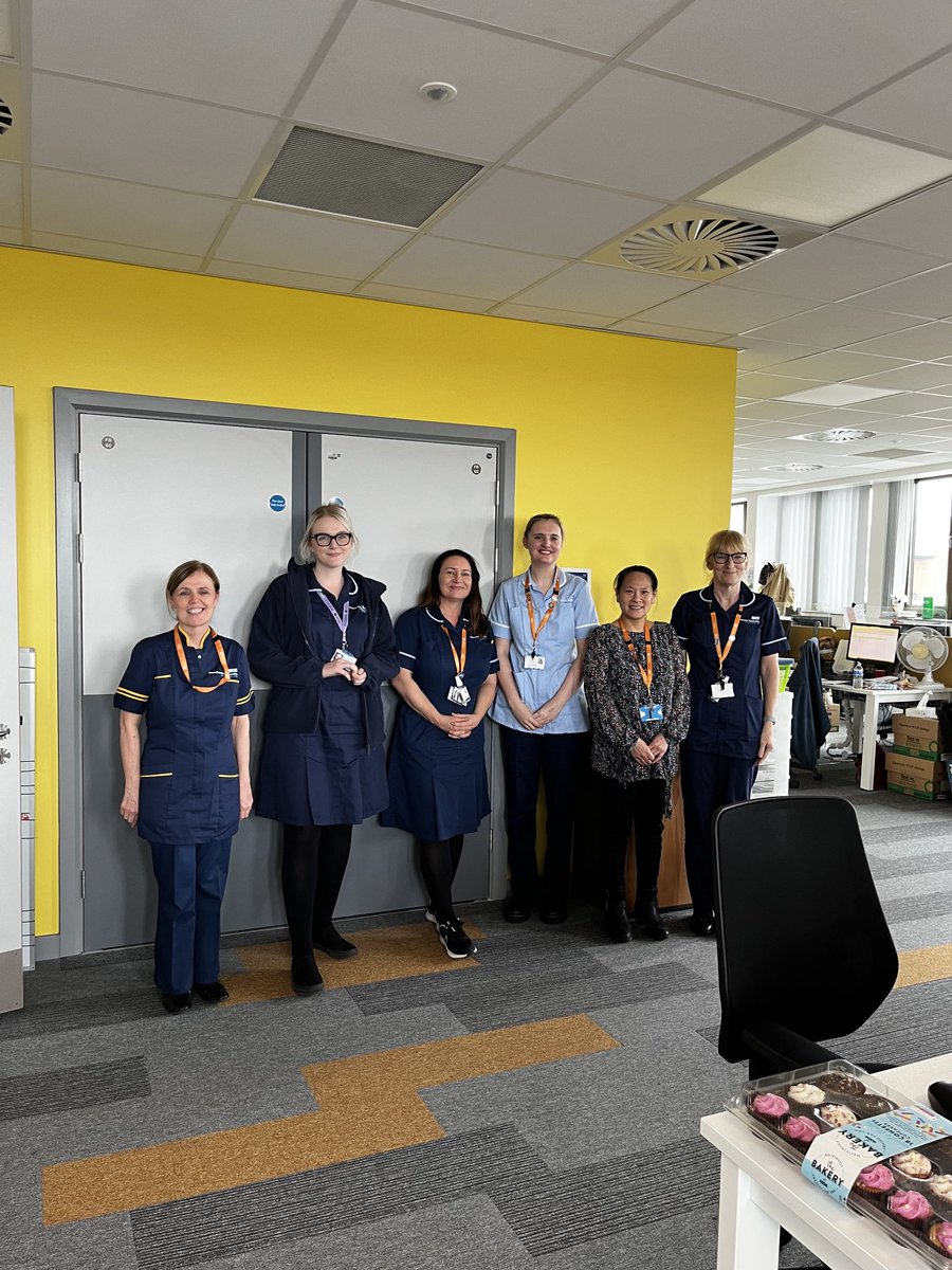 lorraine_ganley's tweet photo. What a lovely way to finish celebrating #NursesDay ⁦@TraffordLCO⁩, visiting Treatment Room Team (including Nicola student nurse who wants to come into the community on qualifying) and DN, HV and School Nursing Teams at Altrincham Hub Thank you to everyone I met today 🌟👏 https://t.co/m7OUVnmtD3