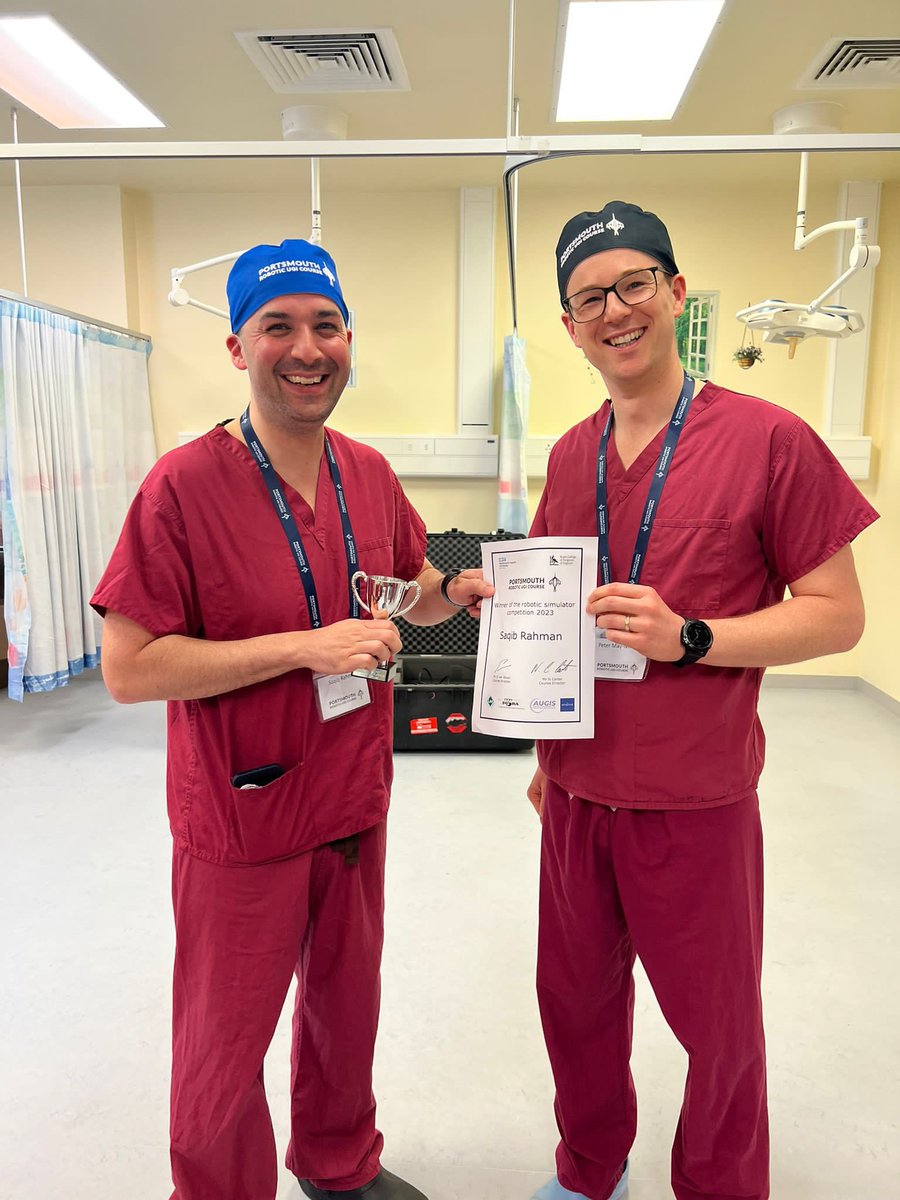 cxw1120's tweet image. Congratulations to the first Portsmouth Intuitive Residency Program Registrar 2022 who has now won the coveted Portsmouth Robotic UGI Course Trophy. @PHURecruitment @IntuitiveSurg @Augishealth @RCSnews @Lawmed_Ltd