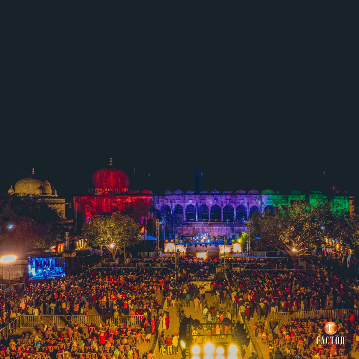 efactorevent's tweet photo. #ManduFestival was a hit. From luxury glamping to hot air ballooning, visitors immersed themselves in #Mandu's beauty. With local artisans, delicacies, and renowned performers, the fest by @MPTourism and managed by #EFactorTeam showcased the rich culture of #MadhyaPradesh. https://t.co/VIej76k3Zv