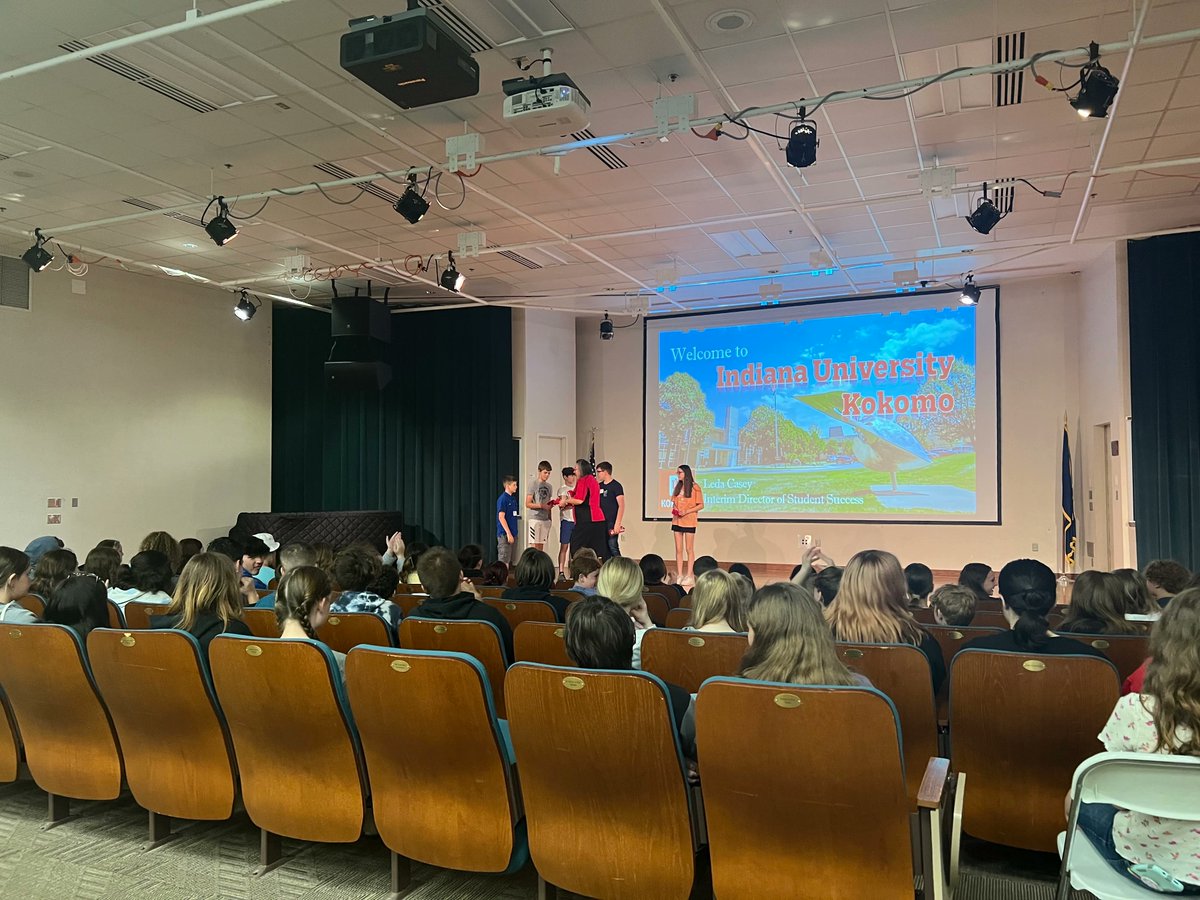 TiptonMiddle's tweet photo. 7th Grade Students visit IUK to learn about college and how to get there! https://t.co/wx9IclVgPo