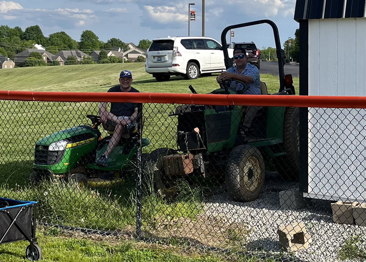 Knights Wrap Up Regular Season With a Win!!! Up Next…Districts!!!

Congrats @abbyhammond23 for 
🔨ing her 8th 💣 of spring! 💪

<a href="/Olivia_Ryan_14/">Olivia Ryan</a> and <a href="/AvaEmmert/">Ava Emmert</a> grab RBIs 💙💙

Lauren Kelley 2-3, 2 runs scored and Katie Prisinzano with a run scored. ⭐️⭐️

👍 Field Crew👍