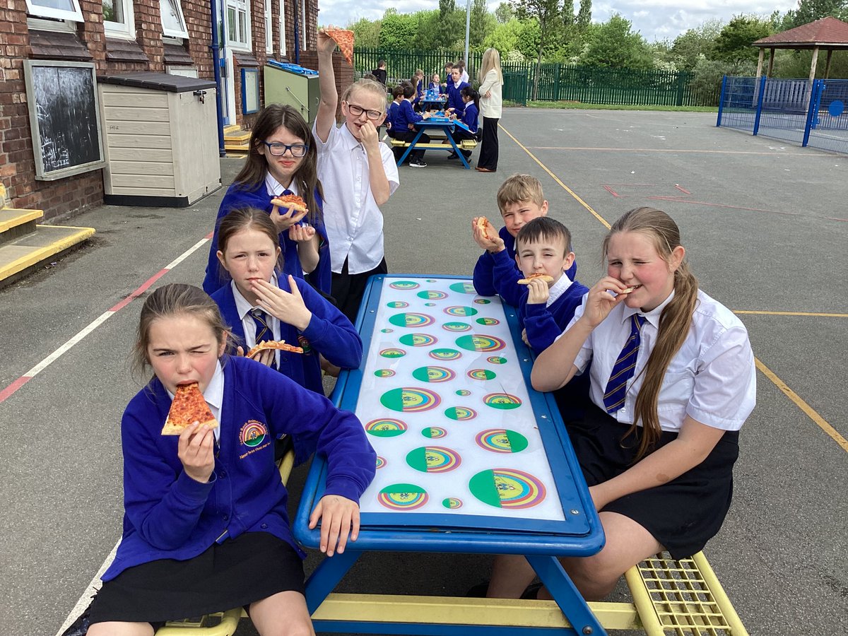 Mrs Weatherby tweet media