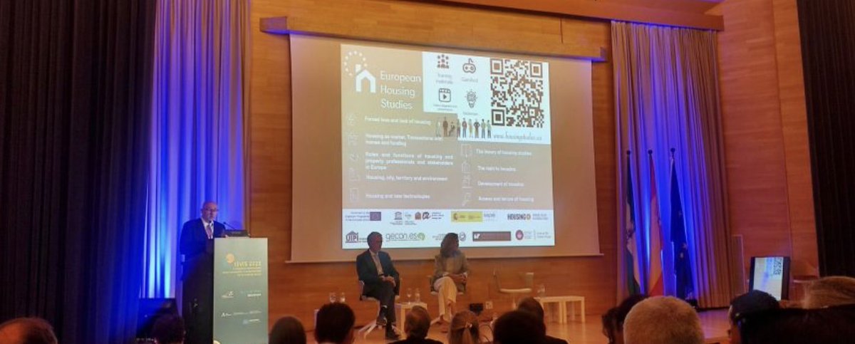 Dr. Sergio Nasarre presented the European Housing Studies (EHS) course as an integral part of the "Housing +" project during the II International Congress on Innovation and Sustainability in Social Housing held in Granada on May 10th.
housingplus.eu